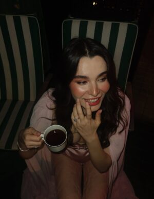 Feyza Sevil Güngör Instagram - take off position and müzik ekle🚀

reklam