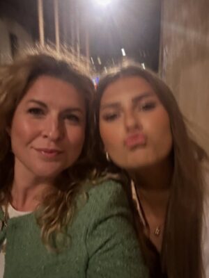 Filippa Rådin Instagram - Grattis på födelsedagen mitt hjärta ❤️

För dig går jag genom eld och storm.
Jag står kvar.
Jag krigar.
Jag ger aldrig upp.

För kärleken till dig är villkorslös
och större än allt.

DU
Alltid unik.
Alltid perfekt.
Alltid du. ❤️
