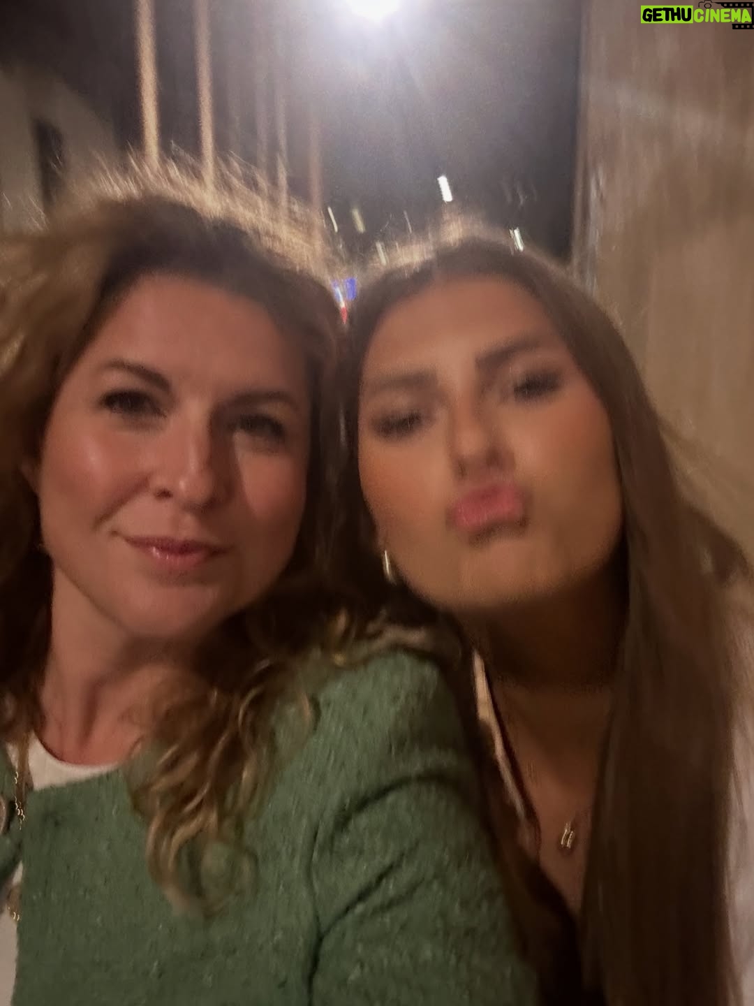 Filippa Rådin - 2.8K Likes - Grattis på födelsedagen mitt hjärta ❤️

För dig går jag genom eld och storm.
Jag står kvar.
Jag krigar.
Jag ger aldrig upp.

För kärleken till dig är villkorslös
och större än allt.

DU
Alltid unik.
Alltid perfekt.
Alltid du. ❤️