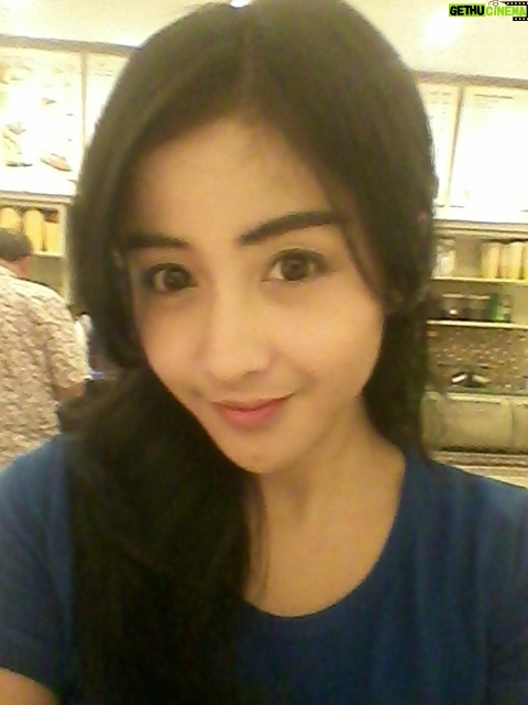 Fitria Rasyidi - 29.1K Likes - Ikutan ah 2016... 🤣🤭 dr rambut panjang sampe bondol dan sebelum di jajah sama monster keriting 👹🤪