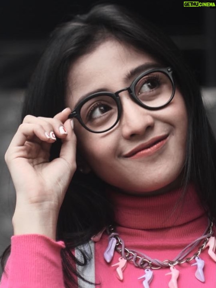 Fitria Rasyidi - 29.1K Likes - Ikutan ah 2016... 🤣🤭 dr rambut panjang sampe bondol dan sebelum di jajah sama monster keriting 👹🤪