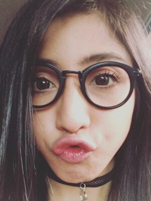 Fitria Rasyidi Instagram - Ikutan ah 2016... 🤣🤭 dr rambut panjang sampe bondol dan sebelum di jajah sama monster keriting 👹🤪