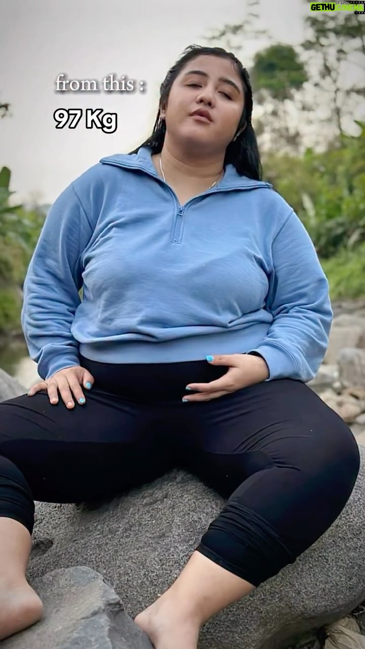 Fitria Rasyidi - 38K Likes - Tahun ini bisa ke kepala 6 yuk!!! 👊🏻🙌🏻💪🏻 
mulaii lagii #dietbarengcimit semangat!!!