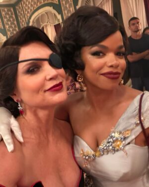 Flávia Alessandra Instagram - Festa de réveillon da Baronesa vem aí com elenco inteiro reunido e tudo que ela tem direito 😏 essa aí é maluca mesmo… vcs não perdem por esperar a entrada triunfal 🤪