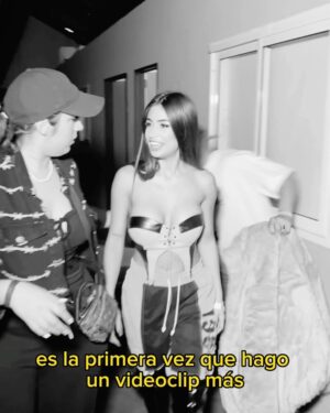Flor Vigna Instagram - MAÑANA 21 hs 🔥
Sale el videoclip RUMBA 🎬
Esto va a ser un FUEGO , pues nuestros protagonistas  rompieron todo !
@danielacelis01 y @thi4go_km 🧨
Looks by @rockthatbody80 🤟🏻
