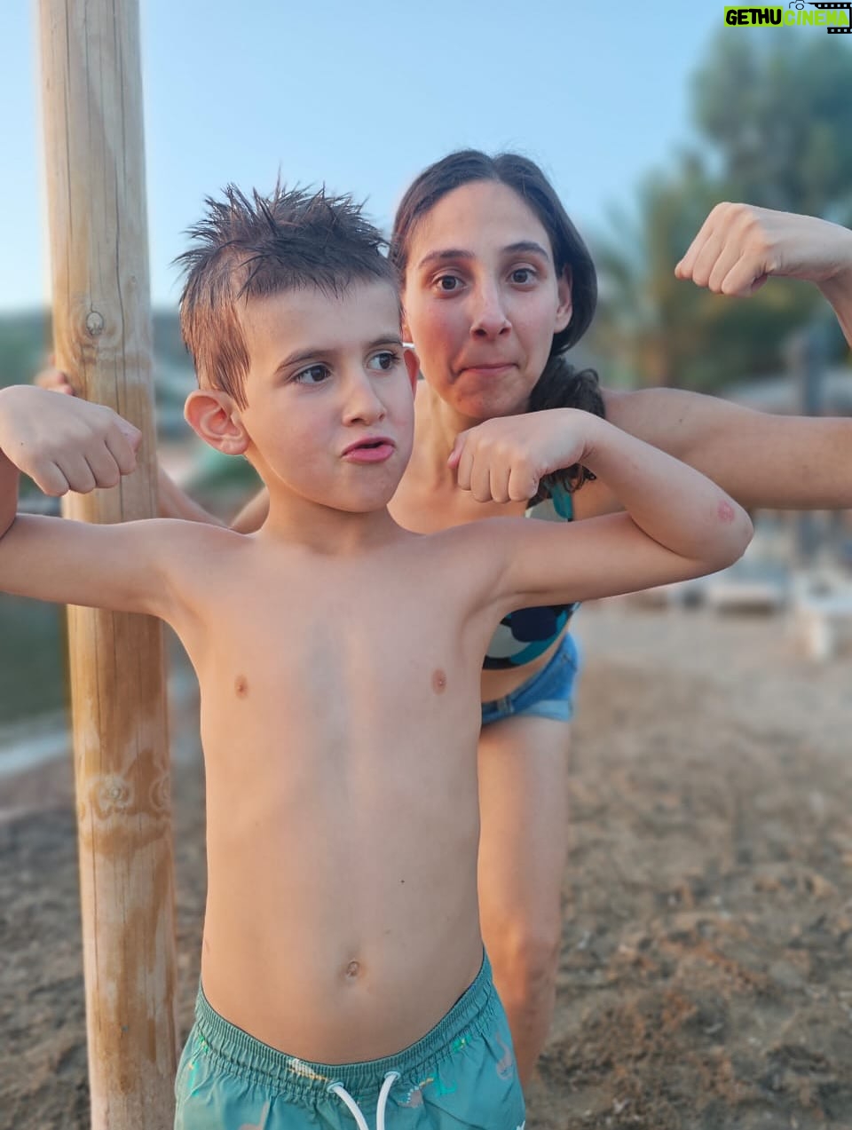 Foteini Atheridou - 7.2K Likes - Σεροτονίνη στο Θεό φαΐ βουτιές γιος και το νησί μου ! Αχ….. #love #happy #aigina #family #myboys #motherlife