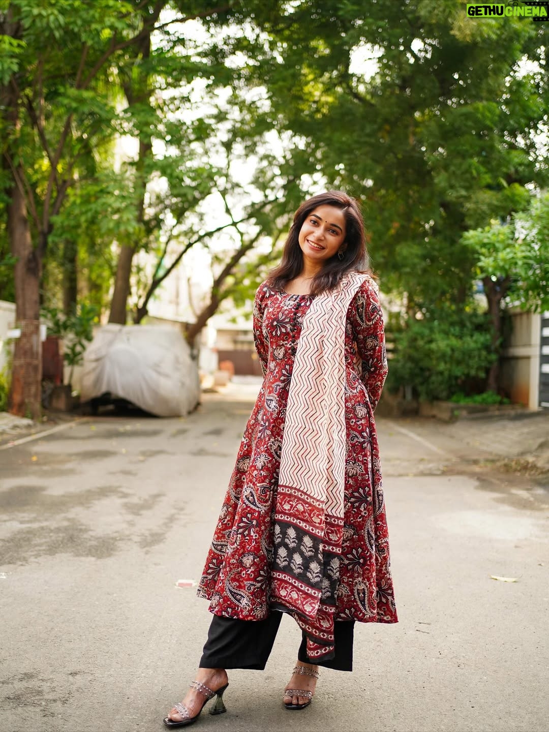 Fouzil Hidhaya - 18.3K Likes - ♥️ 

📸: @janagaraman 

#insta #meta #metauniverse #instagram #instagood #life #outfit #life #shoot #actor #meta #peace