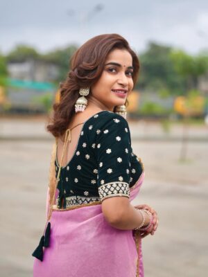 Fouzil Hidhaya Instagram - 💕💞💖
Blouse- @chitras_fashion_studio
#meta #instagram #metauniverse