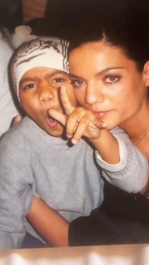 Francesca Antoniotti Instagram - Ma fierté ❤️mon fils ❤️
Qu’est ce que je donnerais pour revenir quelques années en arrière? 🥹🥹🥹 
#fierte #son #mother #love #proudmom #timeflies