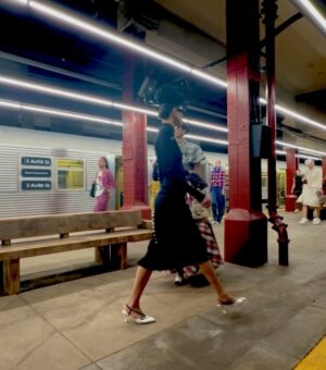 Francesca Scorsese Instagram - @chanelofficial Comes to New York 🚊🚕🗽 what an incredible show @matthieu_blazy thank you for having us. #CHANELMETIERSDART #CHANEL #CHANELSHOW