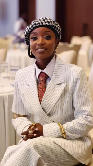 Frida Amani Instagram - Ukinasa JINASUE.narudia Tena ukinasa?
Ingia simbanking,bonyeza mikopo then JINASUE.
Hivyo tu
@crdbbankplc
