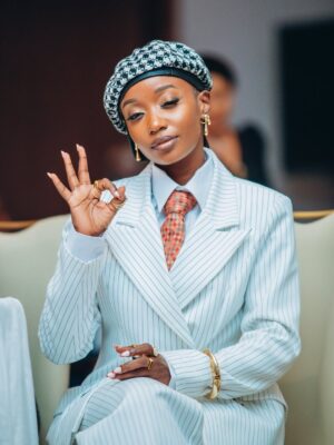 Frida Amani Instagram - If it’s about celebrating women HIT ME UP..
I genuinely love seeing women win.
And CRDB @crdbbankplc truly knows how to champion a woman.
Privileged to have performed live thank you, CRDB, for the invitation.
What a great night yesterday.
🔥✨