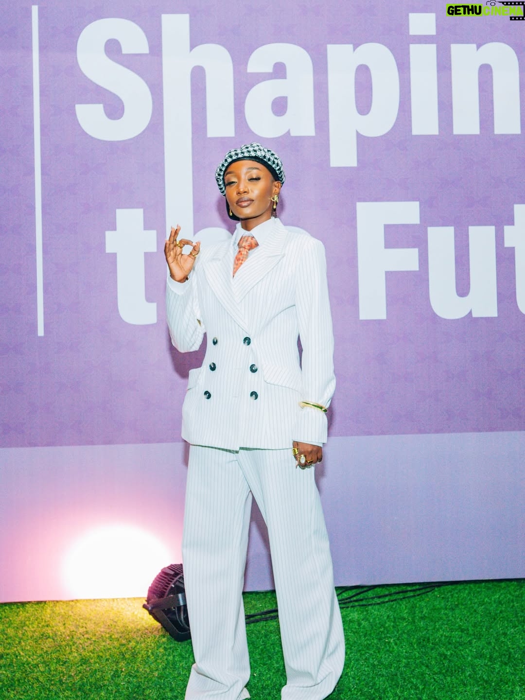 Frida Amani - 8.1K Likes - If it’s about celebrating women HIT ME UP..
I genuinely love seeing women win.
And CRDB @crdbbankplc truly knows how to champion a woman.
Privileged to have performed live thank you, CRDB, for the invitation.
What a great night yesterday.
🔥✨