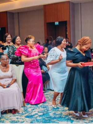 Frida Amani Instagram - If it’s about celebrating women HIT ME UP..
I genuinely love seeing women win.
And CRDB @crdbbankplc truly knows how to champion a woman.
Privileged to have performed live thank you, CRDB, for the invitation.
What a great night yesterday.
🔥✨