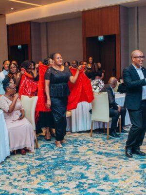 Frida Amani Instagram - If it’s about celebrating women HIT ME UP..
I genuinely love seeing women win.
And CRDB @crdbbankplc truly knows how to champion a woman.
Privileged to have performed live thank you, CRDB, for the invitation.
What a great night yesterday.
🔥✨