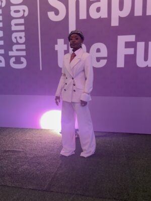 Frida Amani Instagram - If it’s about celebrating women HIT ME UP..
I genuinely love seeing women win.
And CRDB @crdbbankplc truly knows how to champion a woman.
Privileged to have performed live thank you, CRDB, for the invitation.
What a great night yesterday.
🔥✨
