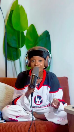 Frida Amani Instagram - Kwa wajuzi wa hizi kazi nafasi ndio hii.@infinixmobiletz wameshatoa mchongo.weka verse,shoot clip usiache kutumia hashtag #hotbuzz #60schallenge alafu both insta na tik tok nitag mimi na @infinixmobiletz @infinixtanzania kwa tik tok.
Haya mtag mkali wako.
All the best