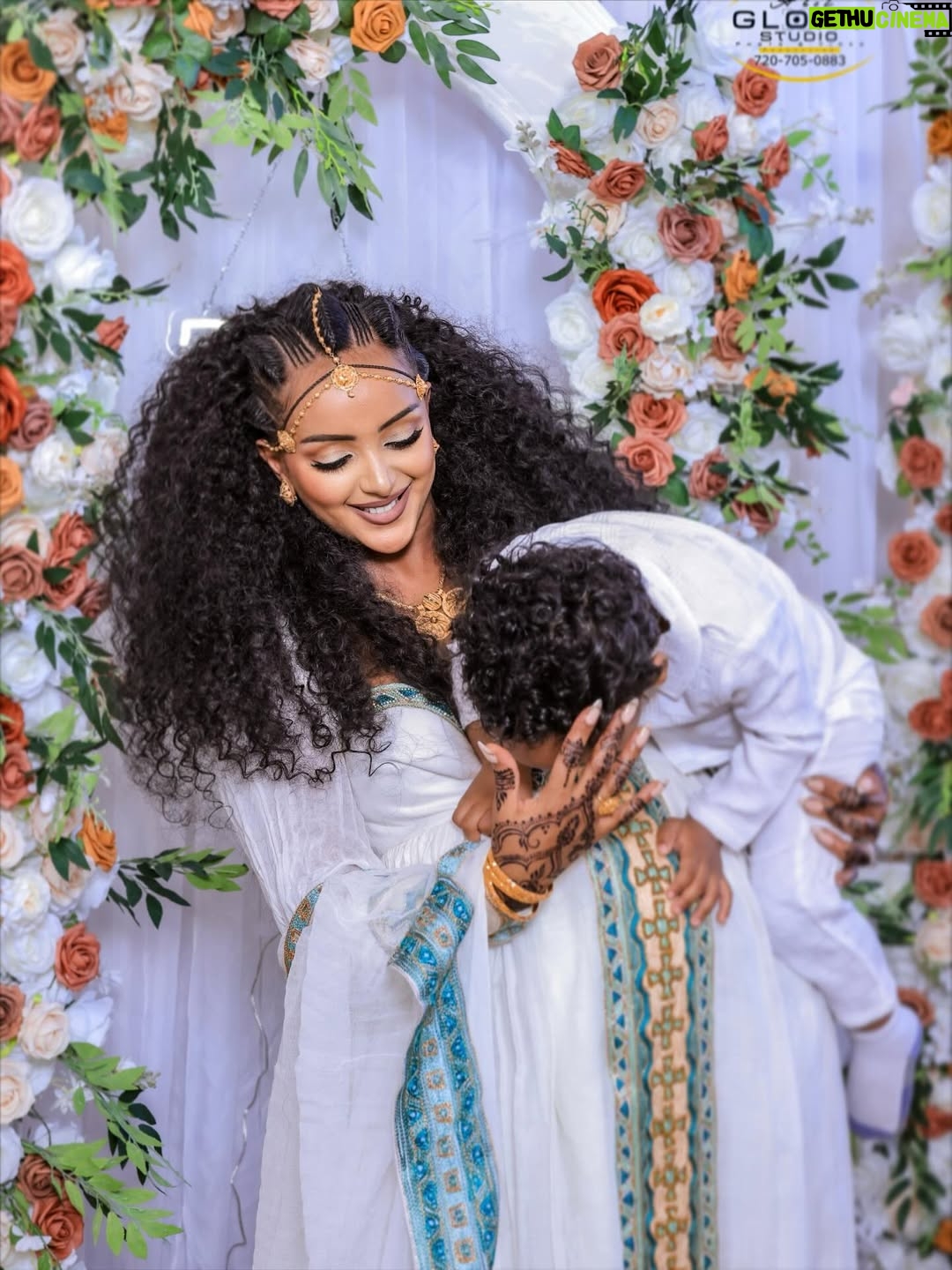 Fryat Yemane - 3 Likes - Thankful beyond words🙌🏾 all glory to the Lord for this precious blessing and this beautiful life👨‍👩‍👧‍👦🙏🏾

Beautiful dress @fert_design_ 😍👌🏾
Make up @zion_makeup_ 😍👌🏾
Photography @glory_studio3😍👌🏾
Decore @yamr_aldecor 😍👌🏾