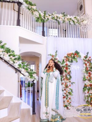 Fryat Yemane Instagram - Thankful beyond words🙌🏾 all glory to the Lord for this precious blessing and this beautiful life👨👩👧👦🙏🏾
Beautiful dress @fert_design_ 😍👌🏾
Make up @zion_makeup_ 😍👌🏾
Photography @glory_studio3😍👌🏾
Decore @yamr_aldecor 😍👌🏾