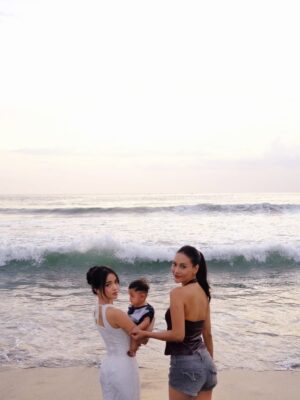 Fujianti Utami Putri Instagram - A year full of lessons, we survived. 2026 please be nice🤍