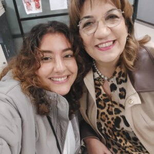 Füsun Demirel Instagram - Geçip giden zamanları  çok özlüyorum... bolca sevgi, bolca öpücük,  bolca sarmalanma, bolca dostluklar...
 @bahar.dizi  @baharrdiziii  meslek hayatımdaki en parlak,  en ışıldayan,  en gurur veren projesi  oldu. 
Hasretle @temedragve @hatisaslan @elitandaccam @hsahinturk @bugragulsoy @fatkasengul @demirhan.demircioglu @nilsudealbayrak @nihalyalciin @mfyapimtv