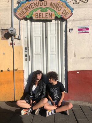 Gabriela Andrada Instagram - El amor de mi vida…. Mi hermano cumple 19 años. Cada año te quiero más, nos mimetizamos más, me haces reír más, me enseñas más. Sacas lo mejor de la gente a tu alrededor. Eres un rayito de sol allá donde vayas. Feliz cumpleaños churrito