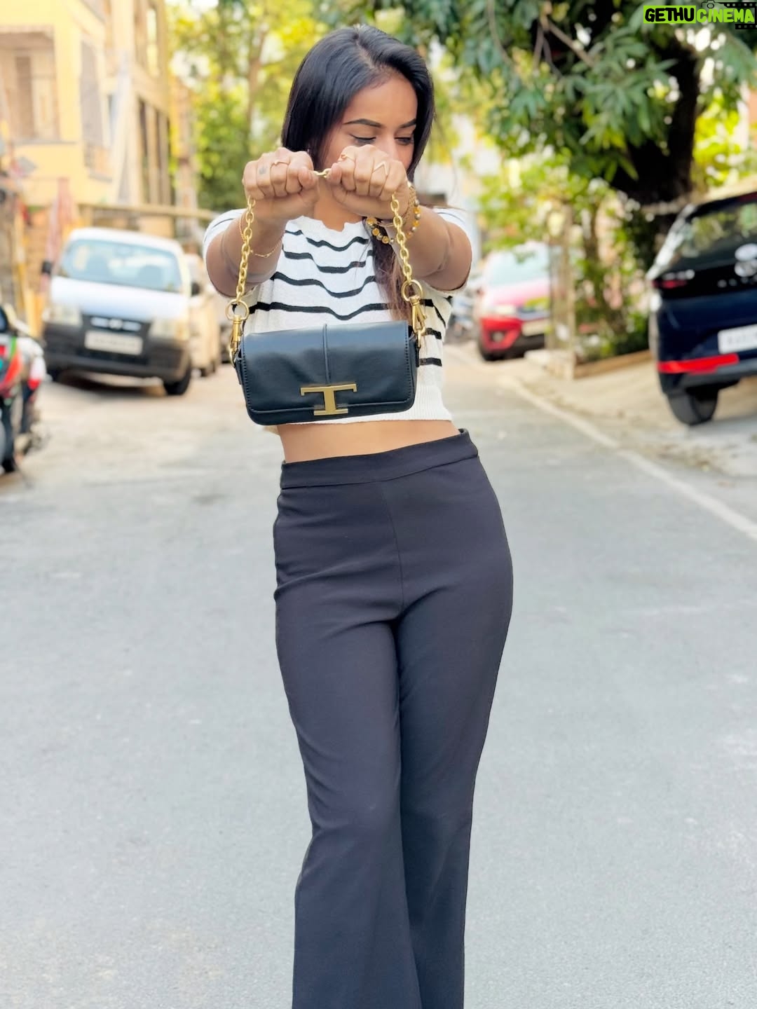 Ganga Gowda - 1.7K Likes - Classy bag @vdluxury_world
Follow🦋 @gowdthi_2515 

Christmas sale is on ...
Trusted seller since 2013
Follow the page and take 200 off on every orders ! 

Offical websites Vdluxuryworld.com 

@vdluxury_world
@vdluxury_world
@vdluxury_world
@vdluxury_world
@vdluxury_world