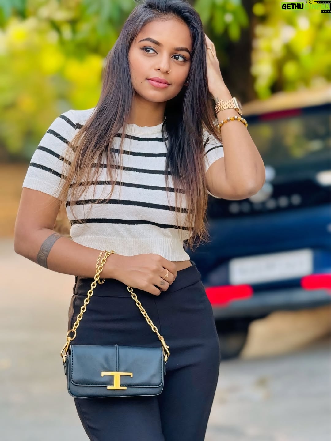 Ganga Gowda - 1.7K Likes - Classy bag @vdluxury_world
Follow🦋 @gowdthi_2515 

Christmas sale is on ...
Trusted seller since 2013
Follow the page and take 200 off on every orders ! 

Offical websites Vdluxuryworld.com 

@vdluxury_world
@vdluxury_world
@vdluxury_world
@vdluxury_world
@vdluxury_world