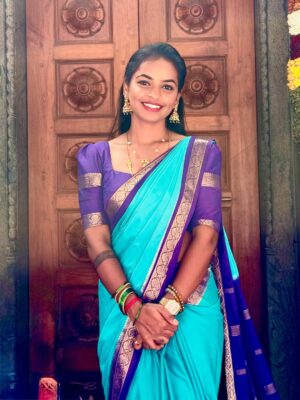 Ganga Gowda Instagram - My trust ರಾಯರು🙏🏻🌺 
Follow🦋 @gowdthi_2515 
@precious_petal_403 ❤️
@sowmya___raj ❤️
.
#trending #instagram #viral #karnataka #manthralayaraghavendraswamy🙏❤️ #manthralayam #sandalwood #viralvideos #kannada #trendingreels #kannadasongs #kannadathi❤️💛 #gowdthi💫👑