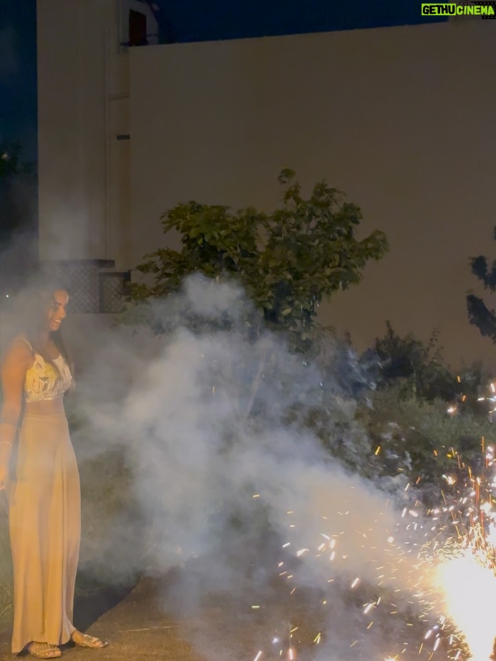 Ganga Gowda - 1.6K Likes - Diwali🧨💥✨❤️
Follow🦋 @gowdthi_2515 
.
.
#gowdthi💫👑 #diwalispecial❤️