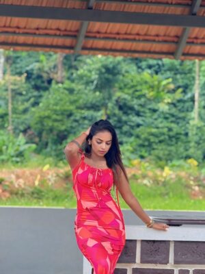 Ganga Gowda Instagram - Be your own kind of beautiful🫶🏻💋✨
Follow🦋 @gowdthi_2515 
.
.
#gowdthi💫👑 #kannadathi❤️💛 #sakleshpur❤️