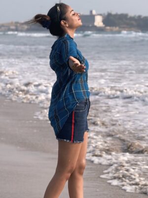 Ganga Gowda Instagram - 🌊🏖️🐚
Follow🦋 @gowdthi_2515 
.
.
#trending #instagram #viral #karnataka #sandalwood #viralvideos #kannada #trendingreels #kannadasongs #kannadathi❤️💛 #gowdthi💫👑