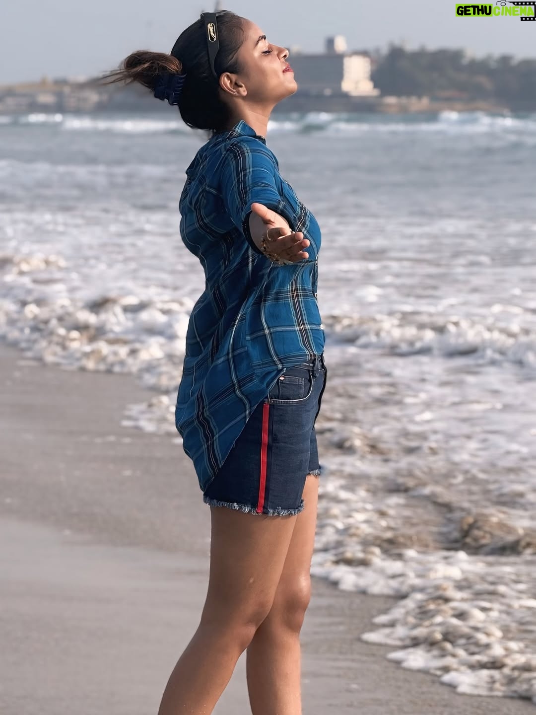 Ganga Gowda - 3.9K Likes - 🌊🏖️🐚
Follow🦋 @gowdthi_2515 
.
.
#trending #instagram #viral #karnataka #sandalwood #viralvideos #kannada #trendingreels #kannadasongs #kannadathi❤️💛 #gowdthi💫👑