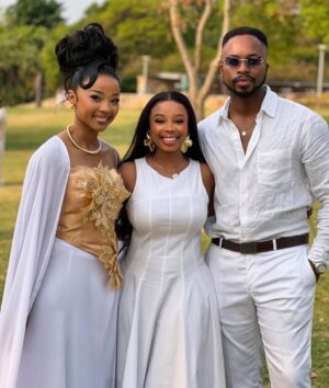 Gaosi Raditholo Instagram - The all White Party 🎉 was phenomenal! Such an Honour sharing the stage with beautiful performers & beautiful people. Gods Grace lives forever, & I’m beyond grateful. #Genesis#Mzansi##Mzansimagic#Mmarona