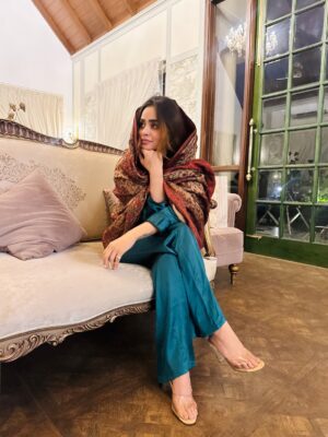 Geet Mehta Instagram - -koi milna nahi chahta koi intezaar kr betha hai ❤️