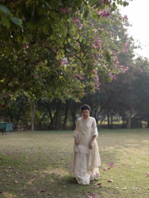 Geetanjali Chauhan Instagram - What a beautiful outfit by @pahnavaa.in 🌸❤️
.
Beautifully Captured by @manas_magic 📸
Styled by Anamika
Makeup n hair @shivi.makeupstudio
.
.
#outfit #indianlooks #geetanjalichauhan
{ ethnic clothes , Indian outfit ideas , classy collection , brand shoots }