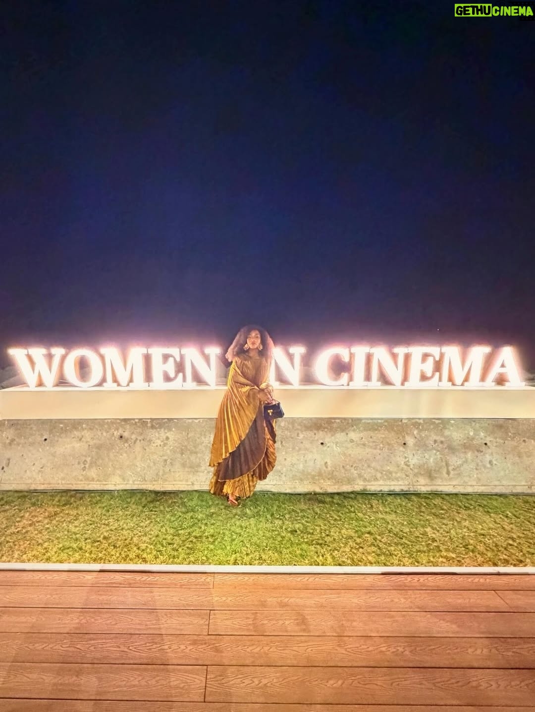 Genevieve Nnaji - 241.7K Likes - Thank you for having me @redseafilm 🌹🌹 #rsff 
Love u deep @hudayya ❤️