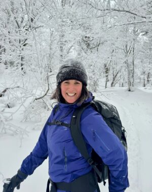 Geneviève O'Gleman Instagram - De retour d’une vraie pause en nature! 🌲
Sans boulot. Presque sans écran. Juste du plein air, du repos… et beaucoup de bons moments.

Jouer dehors toute la journée et terminer avec de longs soupers en mou, pas maquillée, pas peignée. Ça fait du bien!

Je vous souhaite une année 2026 pleine de santé. Avec la santé, tout le reste va suivre! 💛

Je reviens reposée, rechargée, et la tête pleine d’idées pour vous inspirer à cuisiner, bouger et profiter de la vie. Une nouvelle année, c’est une page blanche… et je compte bien la remplir de couleurs, de saveurs et de bonne humeur!

D’ailleurs, j’aimerais vous entendre :
Quelles recettes ou thématiques voulez-vous voir en 2026? C’est le meilleur moment de me passer vos commandes! 👇

Hâte de vous lire,

Geneviève xx