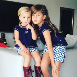 Geraldine Bazán Instagram - Érase una vez en el 2016…
Wow! Ya pasaron diez años.
Y uno cree que en diez años no pasa nada…
y paso de todo!!
Esto fue mi 2016 amor, familia, amigos, trabajo, viajes, risas y muchas historias.
Momentos que se quedaron en la memoria del corazón,
momentos que son parte de nuestra historia para siempre.
¿A poco no?
Todo lo que vivimos nos trajo justo al momento en el que estamos hoy…
y todo lo que aún nos falta por vivir. ✨