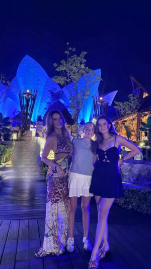 Geraldine Bazán Instagram - LUDŌ no se ve.
Se siente. 💧✨
@ludo.cirquedusoleil
@vidantaworld