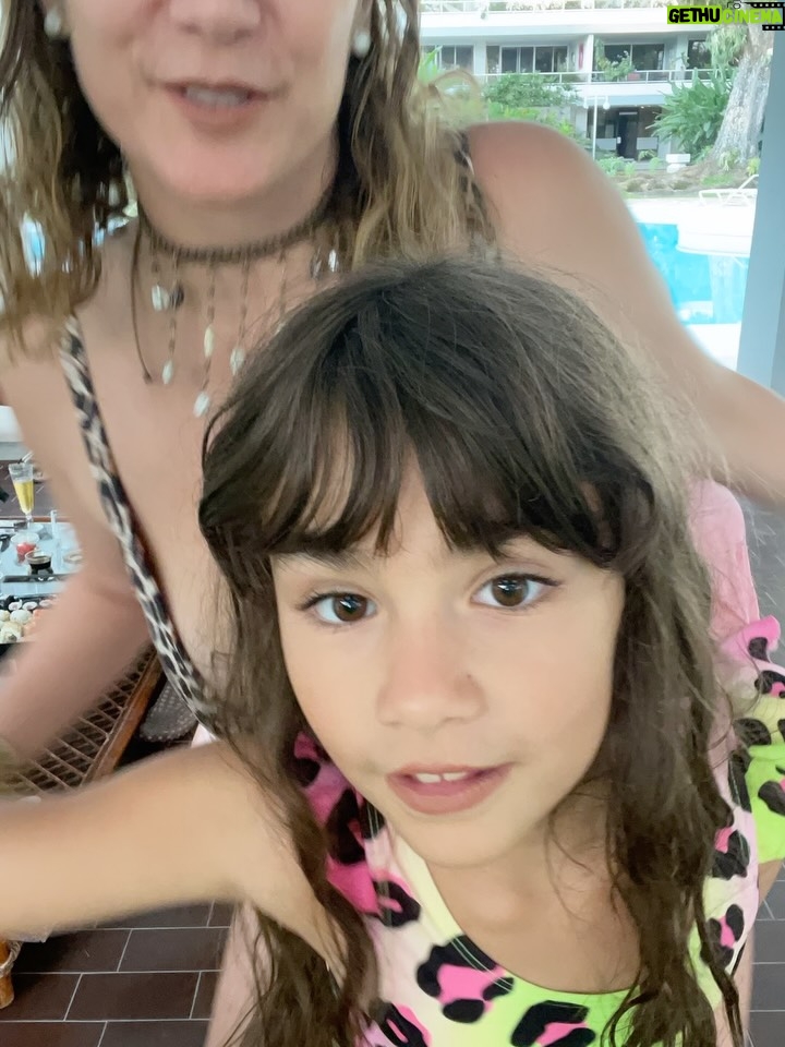 Gioia Arismendi - 2.4K Likes - Feliz Vida a Mi @gioiaarismendi ♥️🤩🎂🥂❤️‍🔥
.
Sonreír Compartir Bailar Comer Rico el teatro el Sol el Mar Las Estrellas Mi Familia Amar las cosas que me hacen feliz 😀🫶🏻🧿🪬⭐️♥️
.
Siempre junto a mi Familia y mis amadas Princesas el Mejor Regalo 🎁 que me ha dado la Vida ser la #gioiamom #gioimoms de #stellavera ⭐️ y #galaisabella 💎 🤩🥰😍
.
Gracias Gracias Gracias porque #yosignifico #iamenough #yosoy #soham Gioia Arismendi en Abundancia y Prosperidad rodeada de Éxito y Amor! Amén! 💟☮️🕉️⚛️
.
Siempre en el único e infinito camino #amormotordelmundo 
#gioiaarismendi 
#bambolabygioia 
#gioiainfinita 
#gioiarte 
#gracias #agradecida #graciasdios 
#salud #abundância #prosperidad #crecimiento #evolución #amen