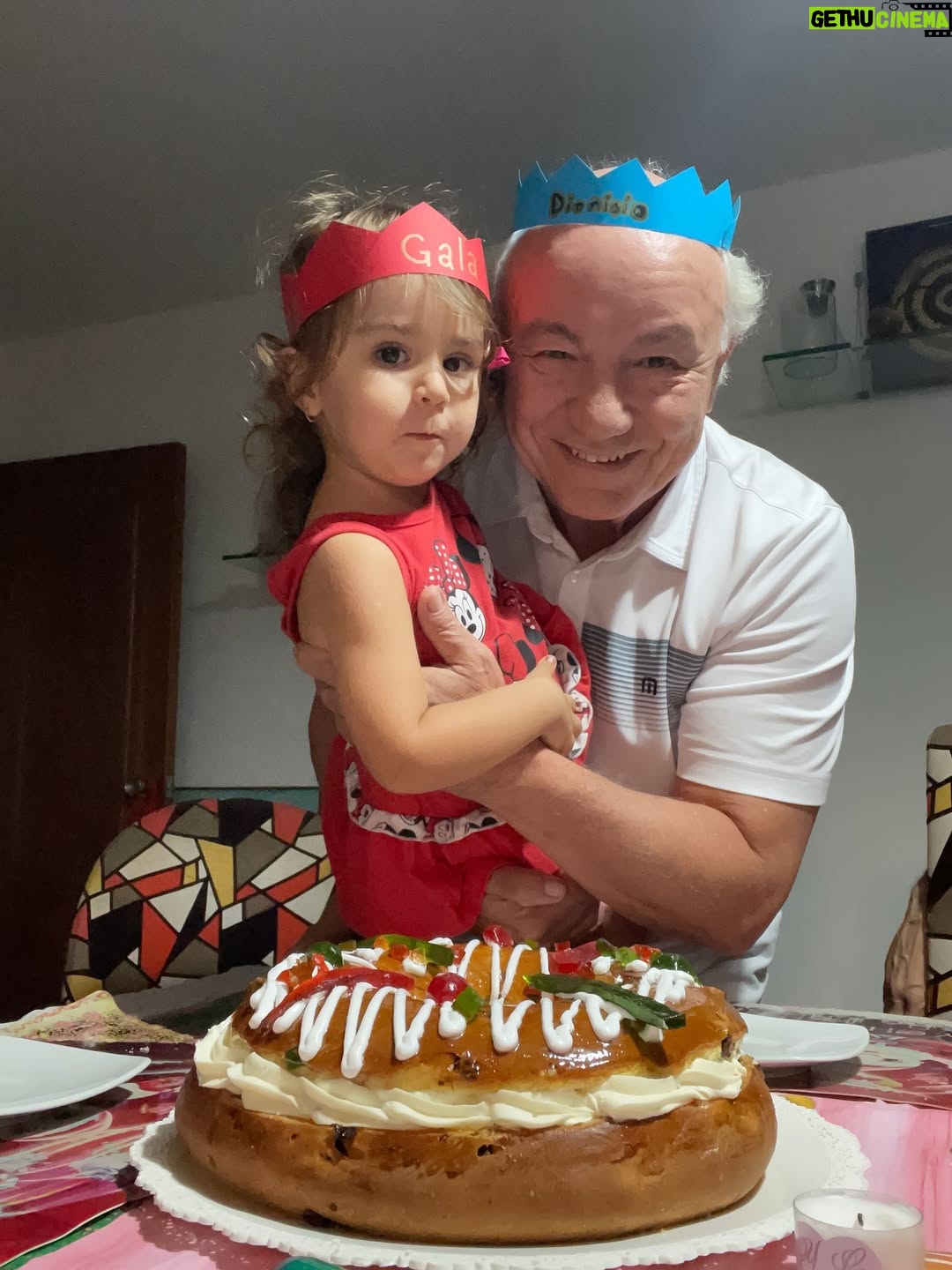 Gioia Arismendi - 811 Likes - Feliz Vida a Mi @gioiaarismendi 🎂 Te Amo ❤️ Te Respeto Te Valoro Te Disfruto Te Admiro… Gracias Gracias Gracias 🙏🫶🏻👐🏻🙌🏻👏🏻♥️😍😘🥰
.
Gracias Gracias Gracias a toda mi Familia ♥️ y amigos que me acompañaron estuvieron conmigo me cantaron cumple y comieron de los ricos pasteles y tortas para celebrar 🥳 y a todos los que estuvieron presente 💝 aunque no estemos físicamente juntos siempre siento su amor genuino!!! ⭐️😘😍♥️
.
Gracias Gracias Gracias 👐🏻🙌🏻🫶🏻 a todos los quiero!!! Y me quiero y me Amo Infinito ♾️ porque #yosignifico #iamenough #yosoy #soham #iam Gioia Arismendi en Abundancia y Prosperidad rodeada de Éxitos y Amor! Amén!!! 💟☮️🕉️⚛️
.
Feliz Vida a Gioia, Gioita, Giogis, Gio, Yoyanote, Gioiamom, Gioia… Gracias Gracias Gracias por ser todas Gracias por quererme, sostenerme, amarme, estar y ser… Gracias por habitarnos por comprendernos y por seguir siempre creciendo aprendiendo y cultivando lo que más queremos el Amor #amormotordelmundo ♥️🥰😍👏🏻😘⭐️ Congrats baby!!! 
.
#gioiaarismendi 
#bambolabygioia 
#gioiamom #gioiamoms 
#gioiainfinita 
#gioiarte 
#gracias #agradecida #graciasdios #felizvida #felizcumple2026
