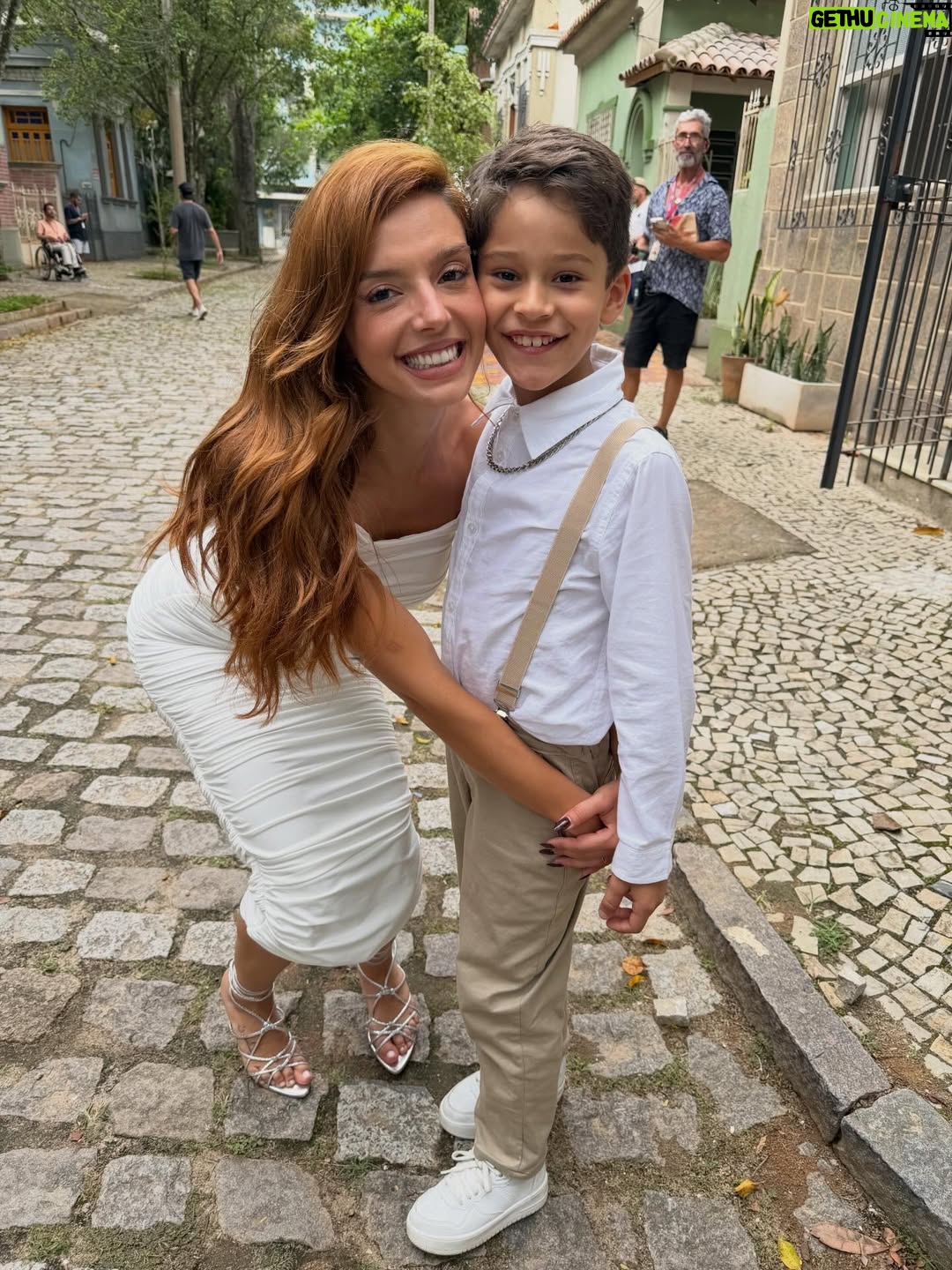 Giovanna Lancellotti - 102.5K Likes - KAMILA LUIZA, em todas suas versões. 

Brilhe muito e voe alto!!! ✨ você merece, garota!! 

Gratidão, meus parceiros amados. 

DONA DE MIM
219 capítulos 
Fim :)