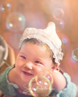 Gisella Anastasia Instagram - TIME FLIES!
oh my heart 🥹❤️
my newborn baby today officially entering teenager’s phase, she was once fit in daddy’s hands now growing into beautiful lil lady.
happiest birthday my not so baby Gempi,
God bless you in every aspect of your life
kesayangan @gisel_la @gadiiing