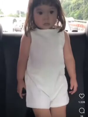 Gisella Anastasia Instagram - Sudah sebelas Gem🥹😭
Ngeliatin ini semua di galeri mama dari kemarin, membawa rasa syukur yang luar biasaaaaaaaa…
Manisnya kamu dari kecil..
Bawelnya..
Aktifnya..
Semuanya masi ada sampe sekarang, cuman agak lebih malu aja dikittt 🤏hihi..
Namun tetep sangat gemas dan membanggakan buat mama..
Forever grateful for your presence in my life..
Semoga semakin mandiri, semakin bisa fokus serius dalam mengerjakan apapun😜😜 , semoga bisa bertumbuh baik dan berbuah manis yaa Gem…
Selalu sayang Tuhan, papa dan mama, juga manis dan baik pada semuanya..
Love u tomaaattt gempitong slay gempoh cinta manis cinta karet kesayangan mama pujaan bangsaaaaaaaaaaaaaaaaaa😝😍❤️💕🥹