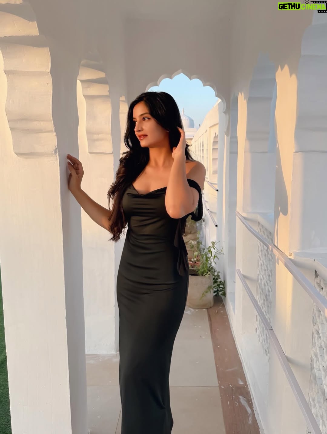 Gitanjali Singh - 7.4K Likes - 