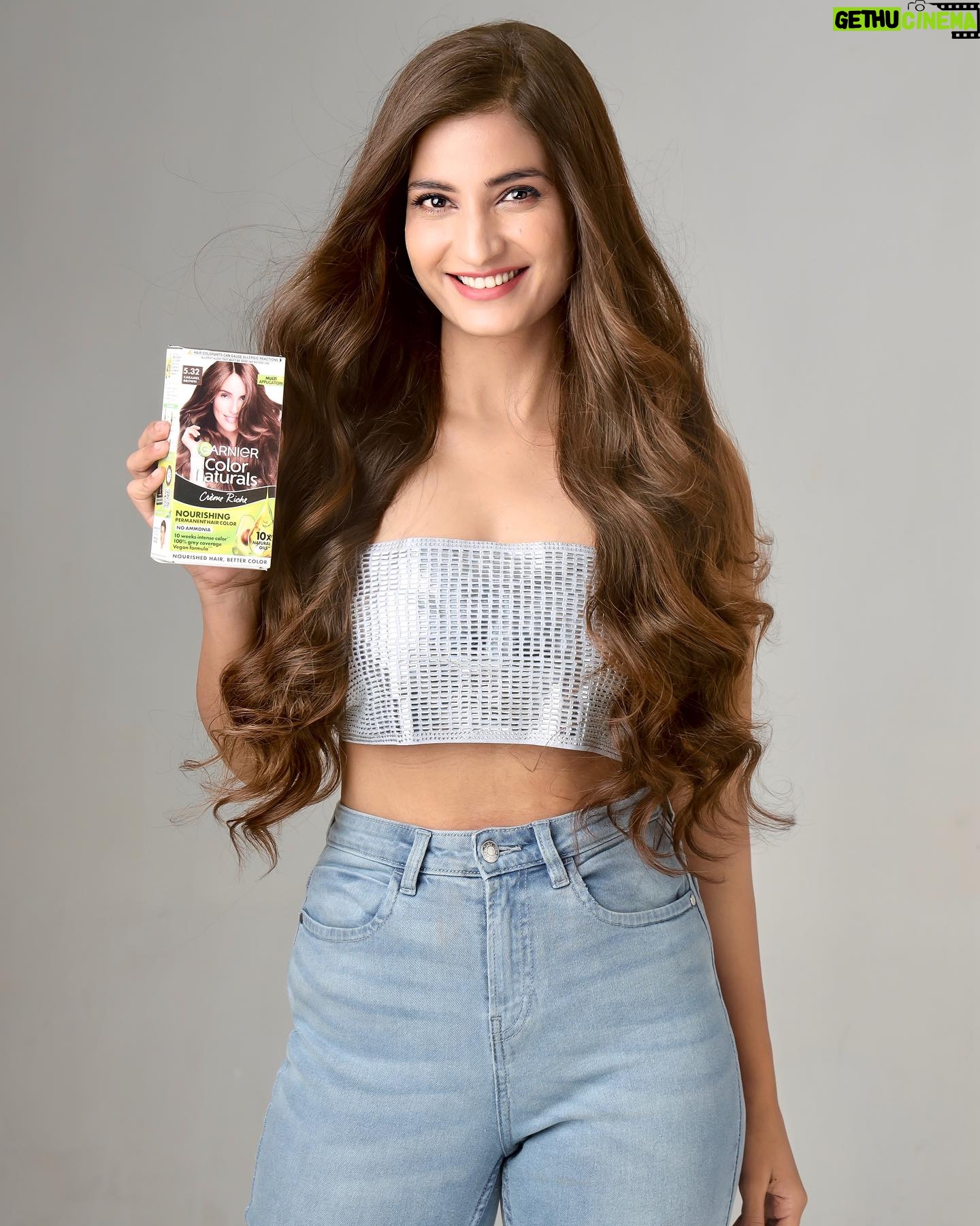 Gitanjali Singh - 7.6K Likes - It's my favourite time of the year! 

Some hairstyles to try this Holiday season 🎄💫

🍀Hair courtesy - Garnier Color Naturals 
🍀Shade - Caramel Brown  5.32

#collab #GarnierColorNaturals #LoveYourColor #NewHairNewMe
@garnierindia