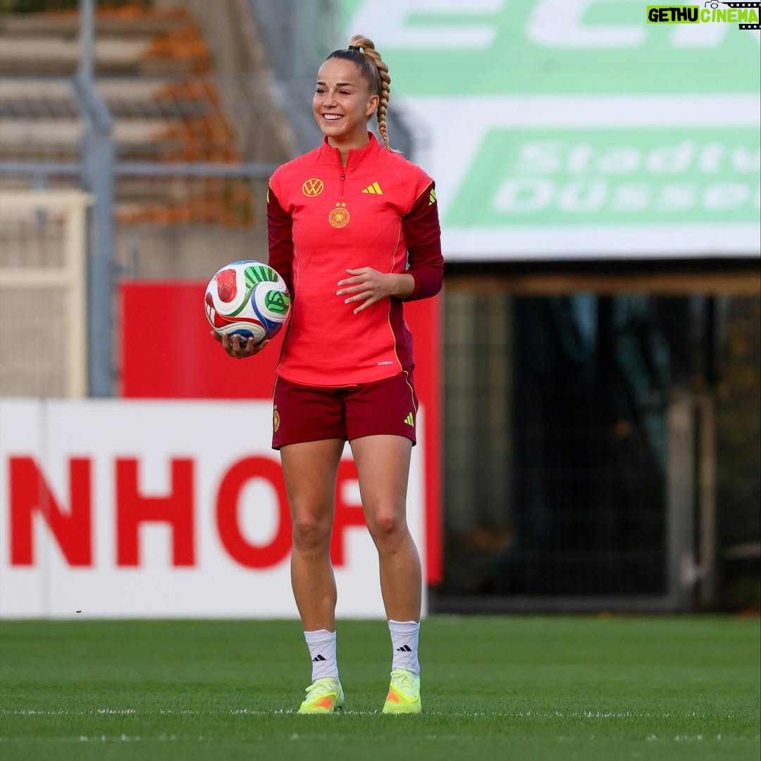 Giulia Gwinn - 47.1K Likes - proud of this journey. final bound. 🇩🇪⚡️