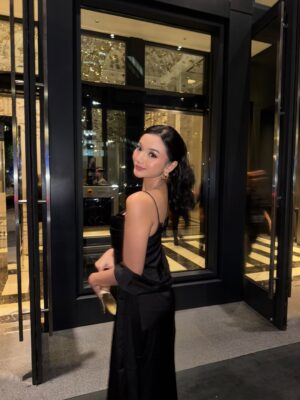 Glenca Chysara Instagram - Selamat menempuh hidup baru @amandamanopo & @kennyauztin 🤍
semoga kalian selalu saling menjadi rumah.
semoga Tuhan selalu merawat cinta kalian.
SAAAAH 💍🤍