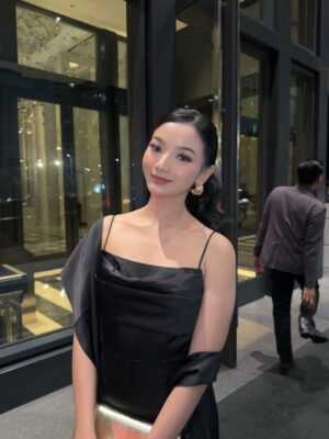 Glenca Chysara Instagram - Selamat menempuh hidup baru @amandamanopo & @kennyauztin 🤍
semoga kalian selalu saling menjadi rumah.
semoga Tuhan selalu merawat cinta kalian.
SAAAAH 💍🤍